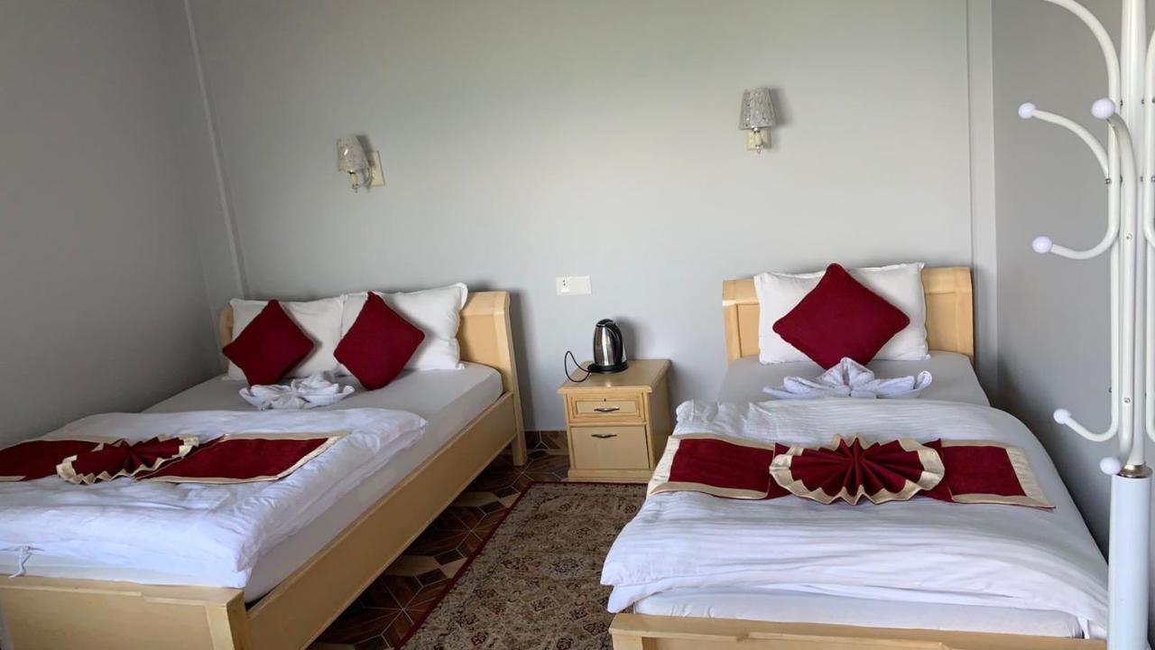 Hotel Pristine Himalaya Pokhara Kültér fotó