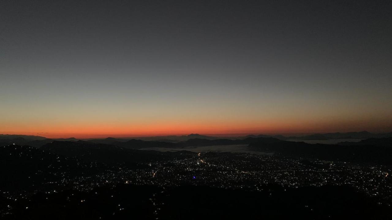 Hotel Pristine Himalaya Pokhara Kültér fotó