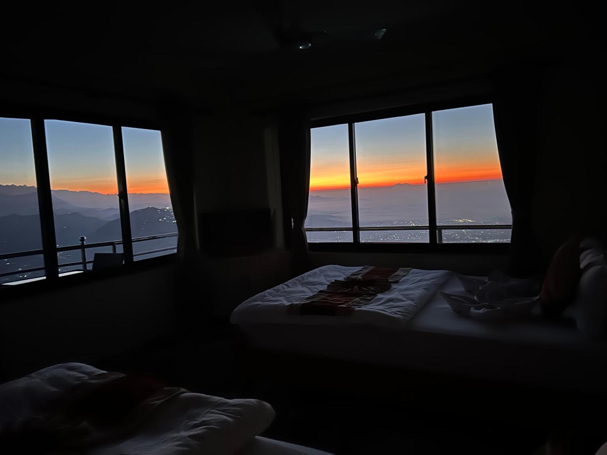 Hotel Pristine Himalaya Pokhara Kültér fotó