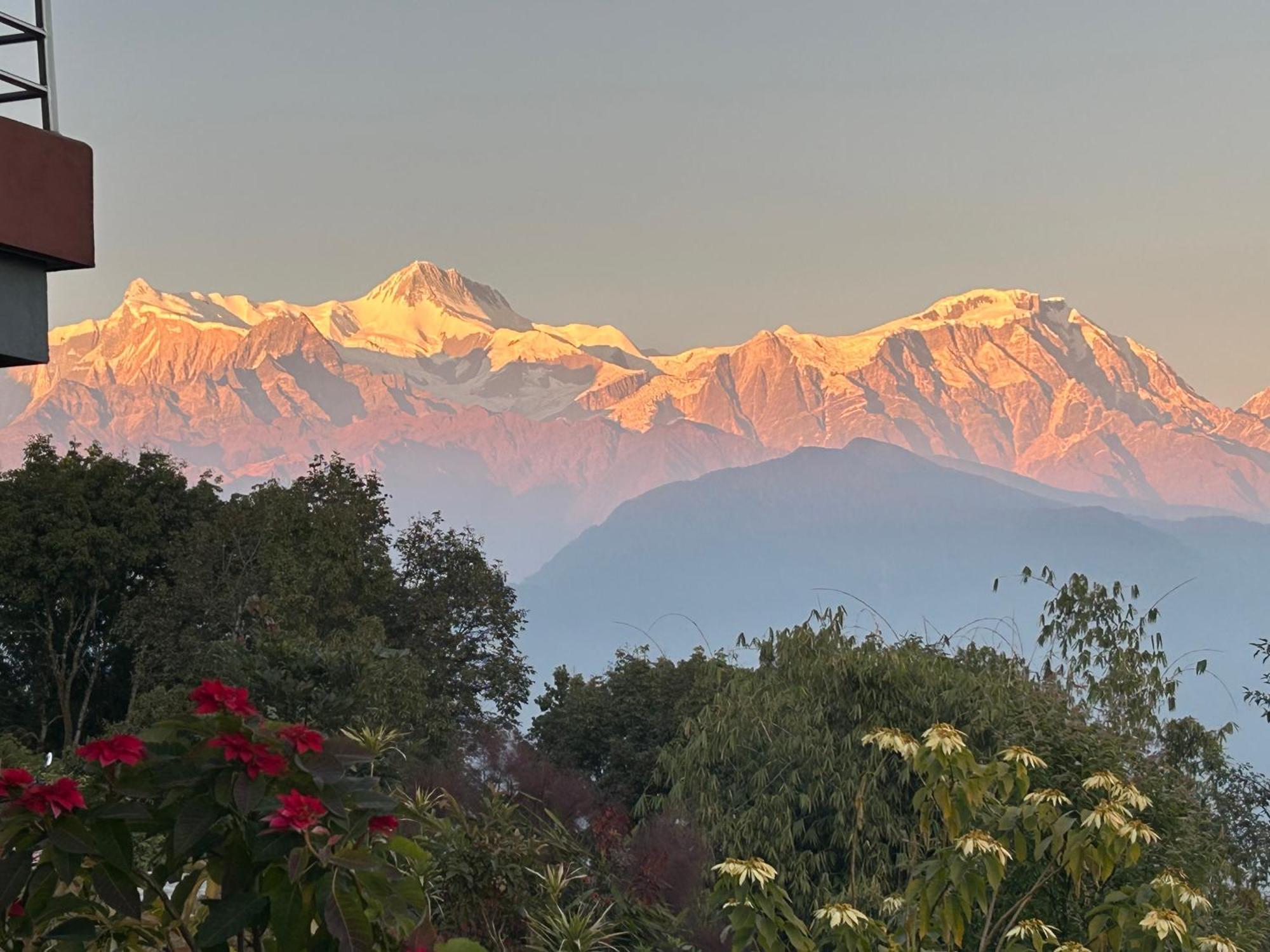 Hotel Pristine Himalaya Pokhara Kültér fotó